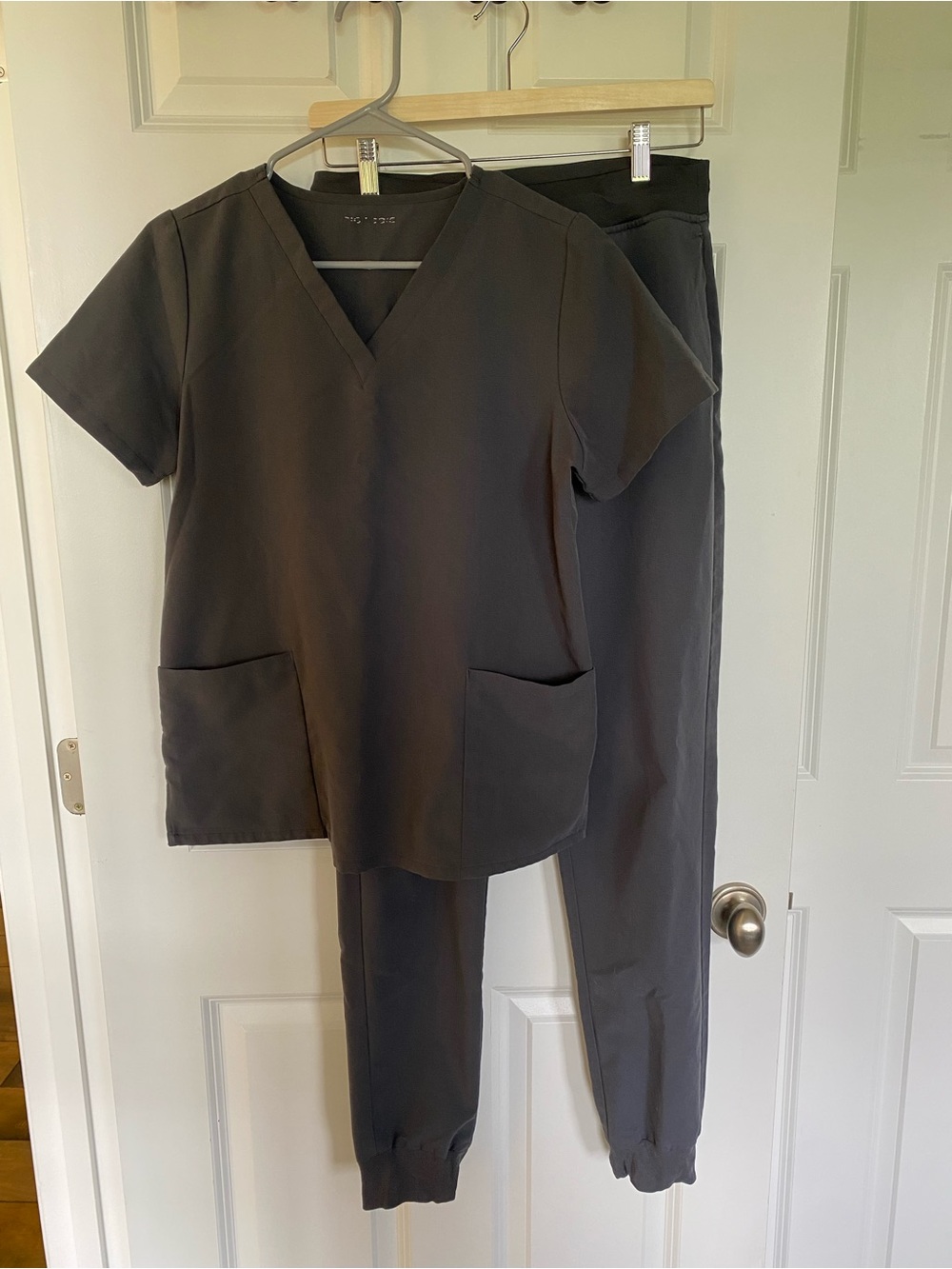 Mandala Pewter Gray Scrub Set (Small/Small Tall)